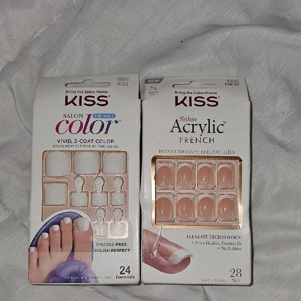 KISS Vivid Color and Acrylic French Nail Set